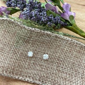 14k Solid Gold Earrings 1.5ct Swarovski Crystal